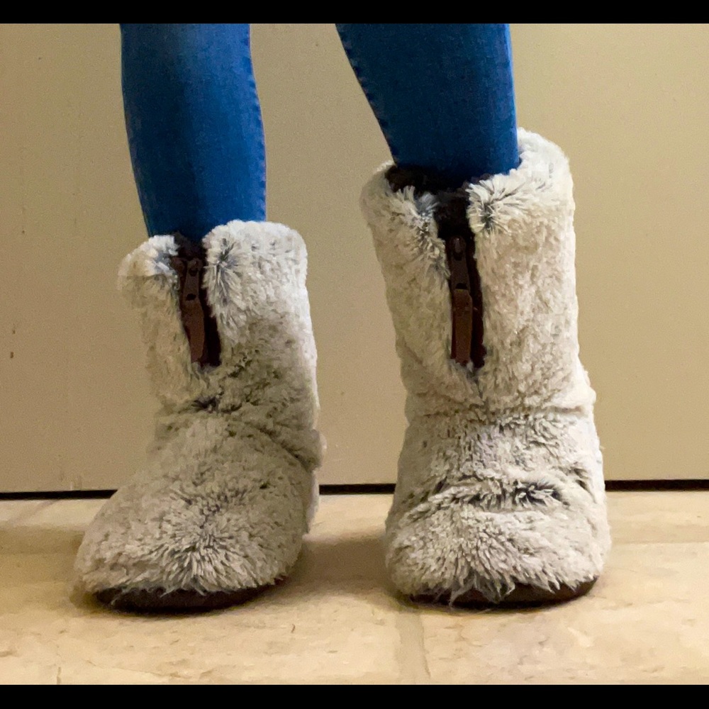 Furry Grey and Brown Slippers | Size US 7-8 |